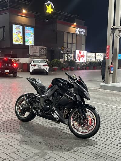 Kawsaki Z1000 2013 special edition