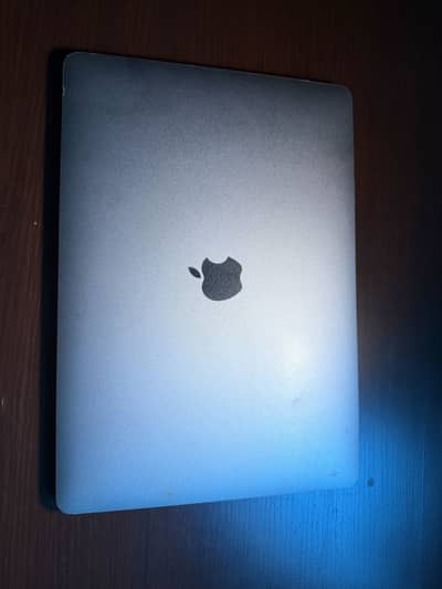 M1 pro 8/256 65 cycles 96 health