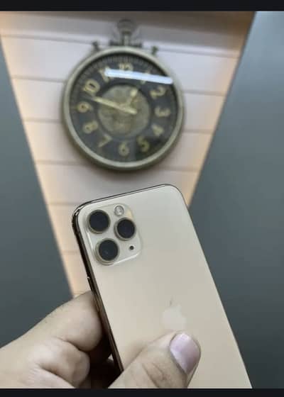 iPhone 11 Pro Gold