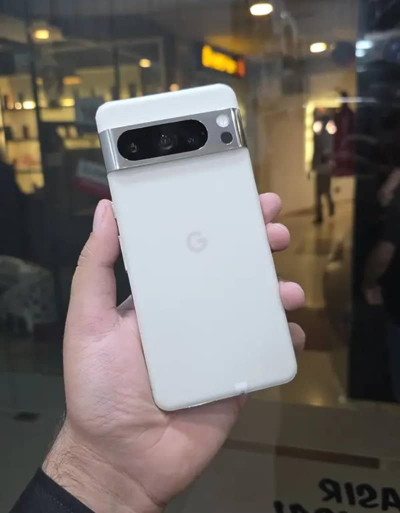 Google pixel 8 pro 1