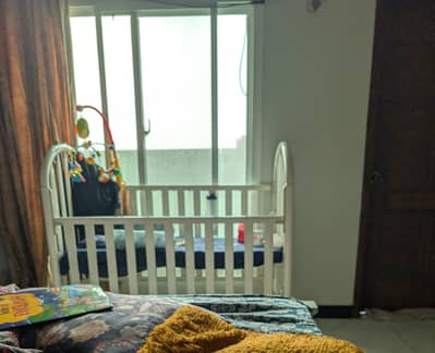 Good house baby cot for sale