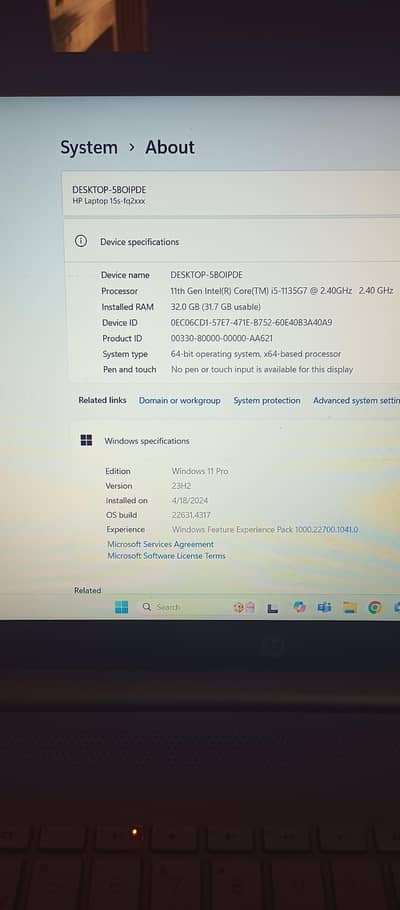 HP laptop 11th generation core 15,32gb Ram silver Excellent condition