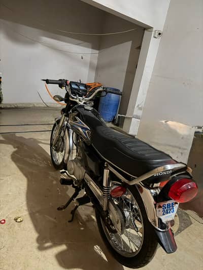 Nomi ustad ki bike ha full ok ha