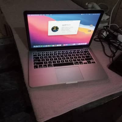apple laptop