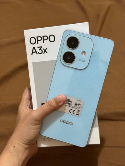 oppo one hand use  128gb