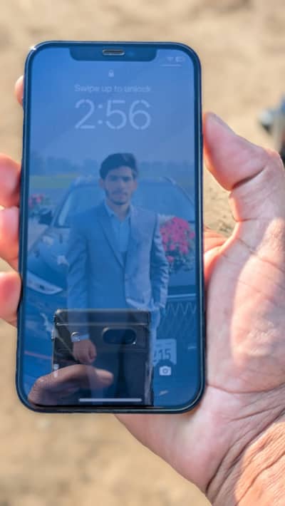 iphone 12 read Add frist. 10/10