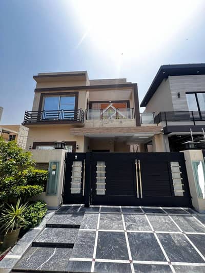 8 Marla Modern Design House in Very Low Price Solid Construction