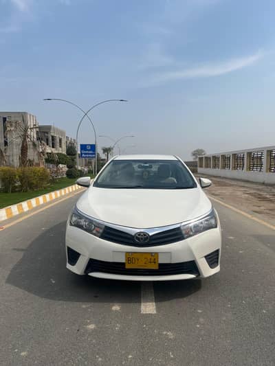 Toyota Corolla GLi Automatic 2015 for Sale