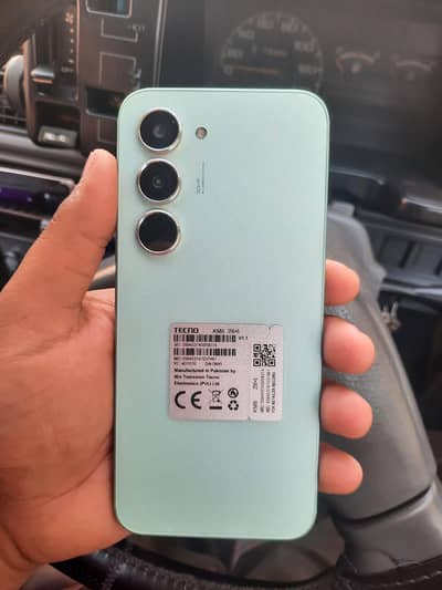 Tecno Spark 40 Pro