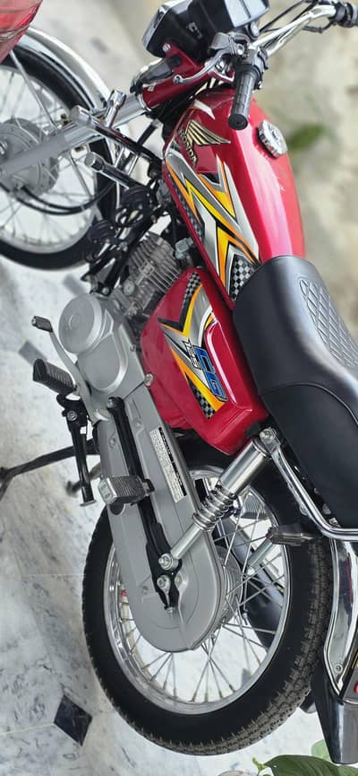 Honda CG 125 2025