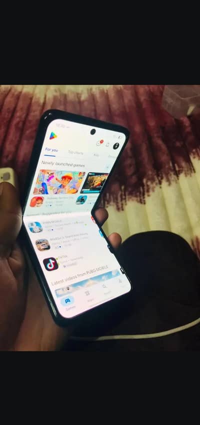 Samsung z flip 3 5g  Exchange possible