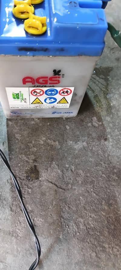 battery 12 v moters 12 7 charger 12v light 12v for sale all okay ha