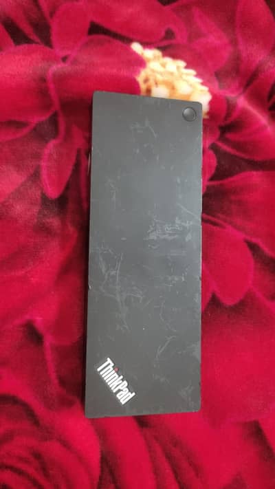 LENOVO THINKPAD THUNDERBOLG 3 WORSTATION DOCK, with 4 4k displays
