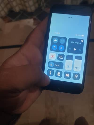 iphon 7 pTA approved 10 by 10 condition