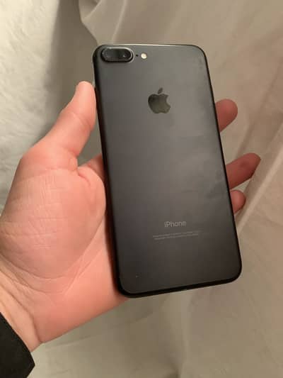 iPhone 7+ 32gb battery 84%