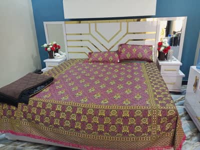 Hi gloss furniture 3 piece set with mattress