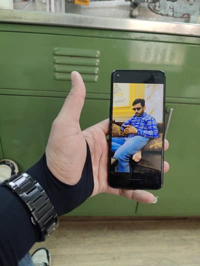 One plus N10 6 GB / 128 GB  10 by 10 condition