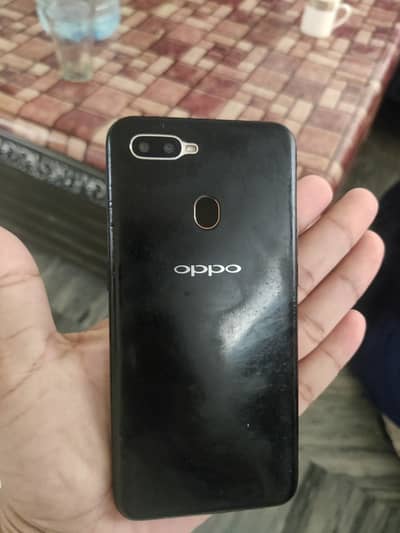 OPPO A5 o3o4533o988 2gb /32gb