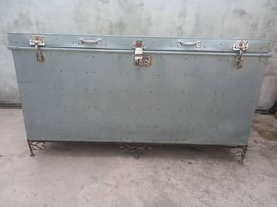 Iron trunk ,peti in excellent condition for 20000 in haripur