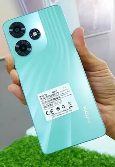 infinix  Hot 30 8GB RAM. 128gb Memory.