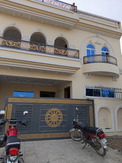 8 Marla ( 30*60 in Block B ) Corner House. On Main Road Double Story House Available For Sale In Gulshan E Sehat E-18 Islamabad.