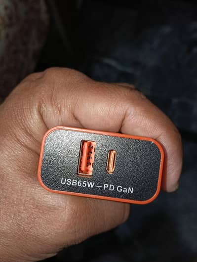 Infinix ka original charger hai 65 watt ka