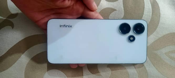 Infinity Hot 30 play