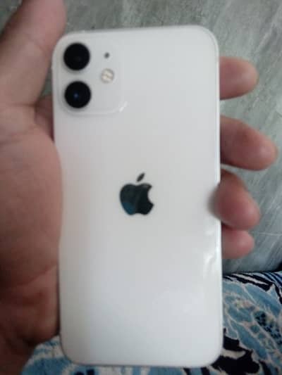 Apple iPhone 12