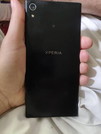 oppo and Xperia
