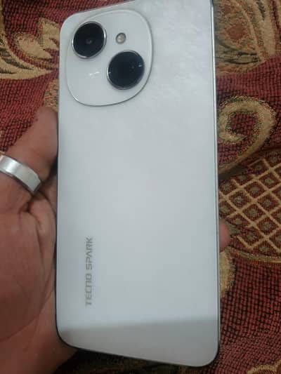 tecno spark go 1 mobile bikul ok ha  4/64gb Tora sa giss tota hua ha