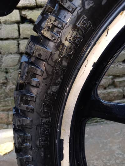 Off Road golden boy Korean + panther tyre pakistan 3.00. 18 size