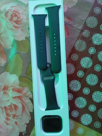 Series 8 Apple Watch (41mm) 98% Health - Box & Cable