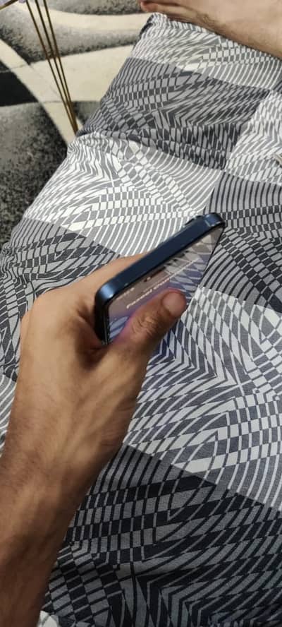 I phone 15 pro max jv