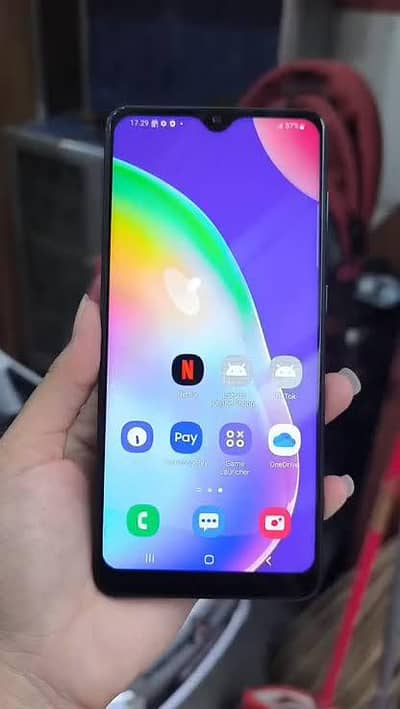 sale exchange neat clean mobile hd disply hd camera with back cover