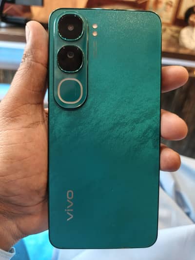 Urgent Sale Y200 8 128GB