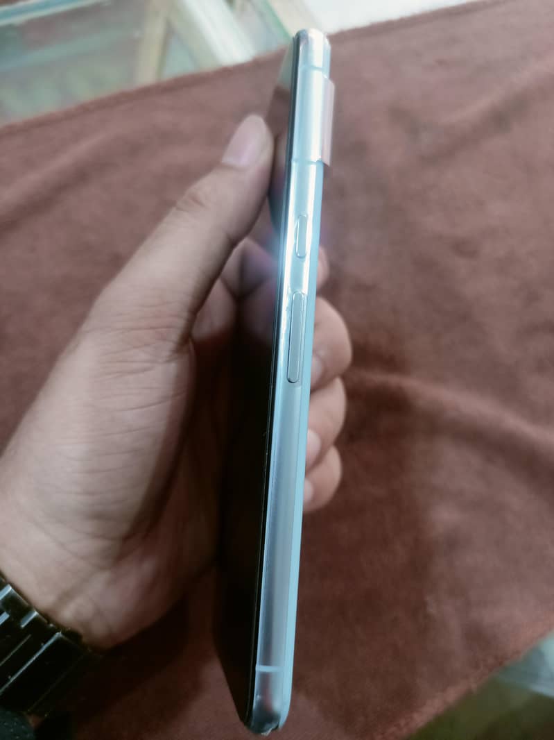 Google pixel 8 pro 2