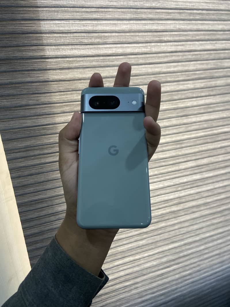 Google pixel 8 1