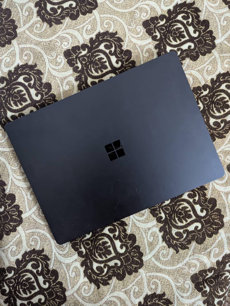 Microsoft Surface 4 0