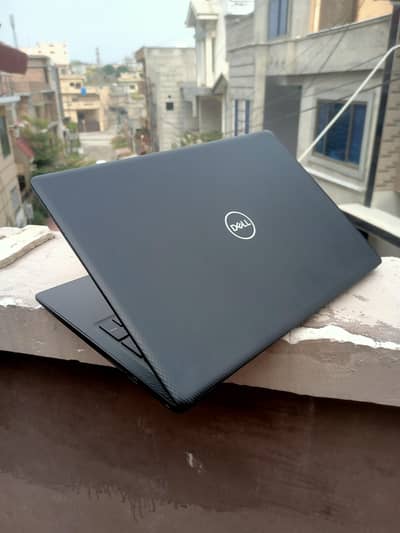 Dell core i5 10th generation laptop 2gb Nvidia ddr5 card 8gb ram 15.6