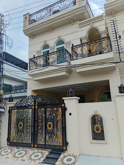 5 Marla Brand New House Available For Sale In Cavalry Ground