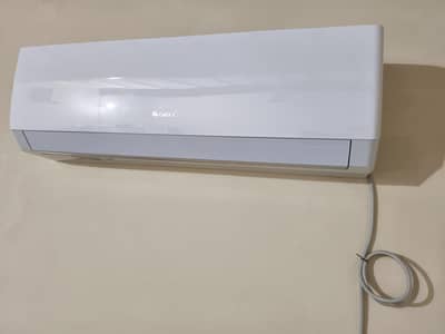 Gree 1.5 Ton inverter AC