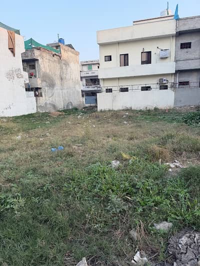 Plot number 88 i14/1 size 35*60. D 185 lavk