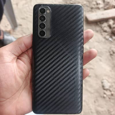 8+5ram hay 256gb memory hay Dibba Saath hay