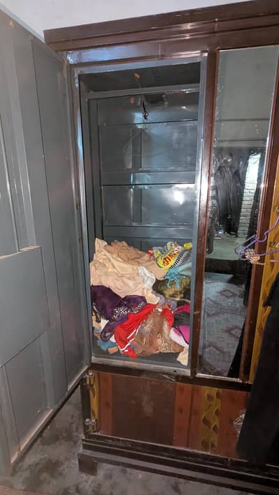 safe almari and showcase for sale