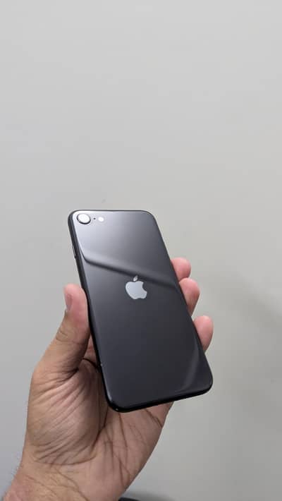 iPhone SE 128gb PTA APPROVED 2020