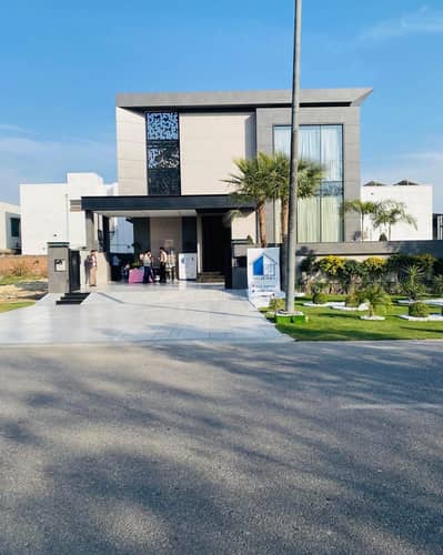 10 MARLA MODERN HOUSE FOR SALE