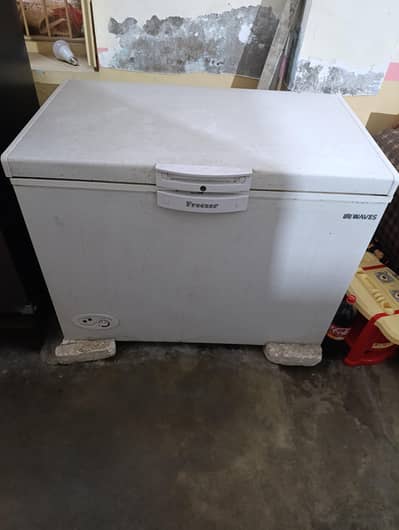W D F 313 Deep freezer