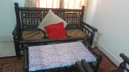 4 Seater Wooden Sofa Set