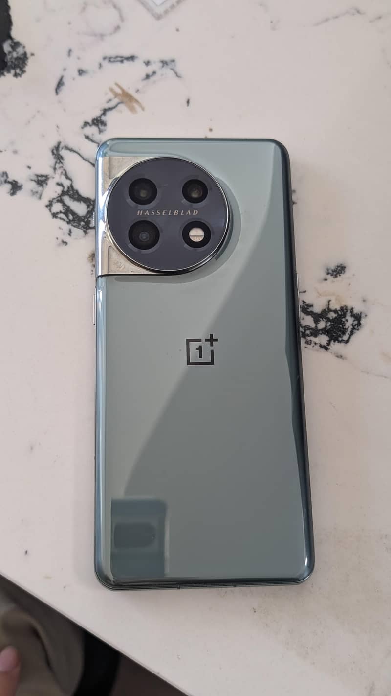 OnePlus 11 1