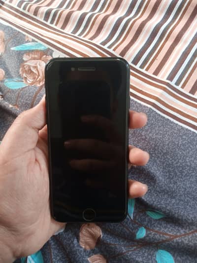 I Phone 7 (10/10) condition